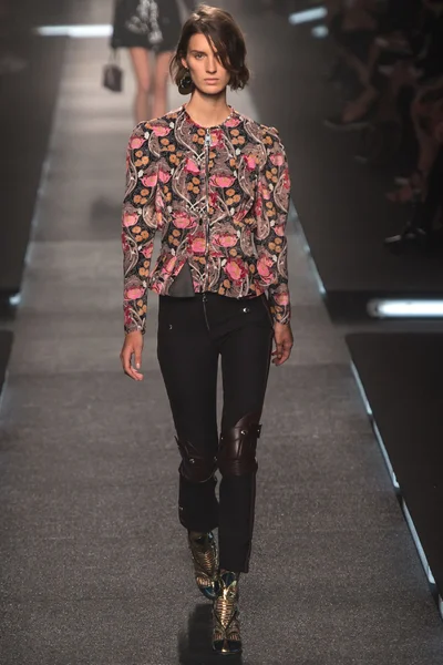 Look 46